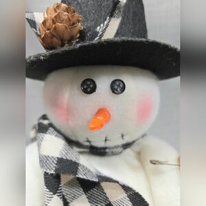 ⛄️ Meet "WALTER" the Snowman